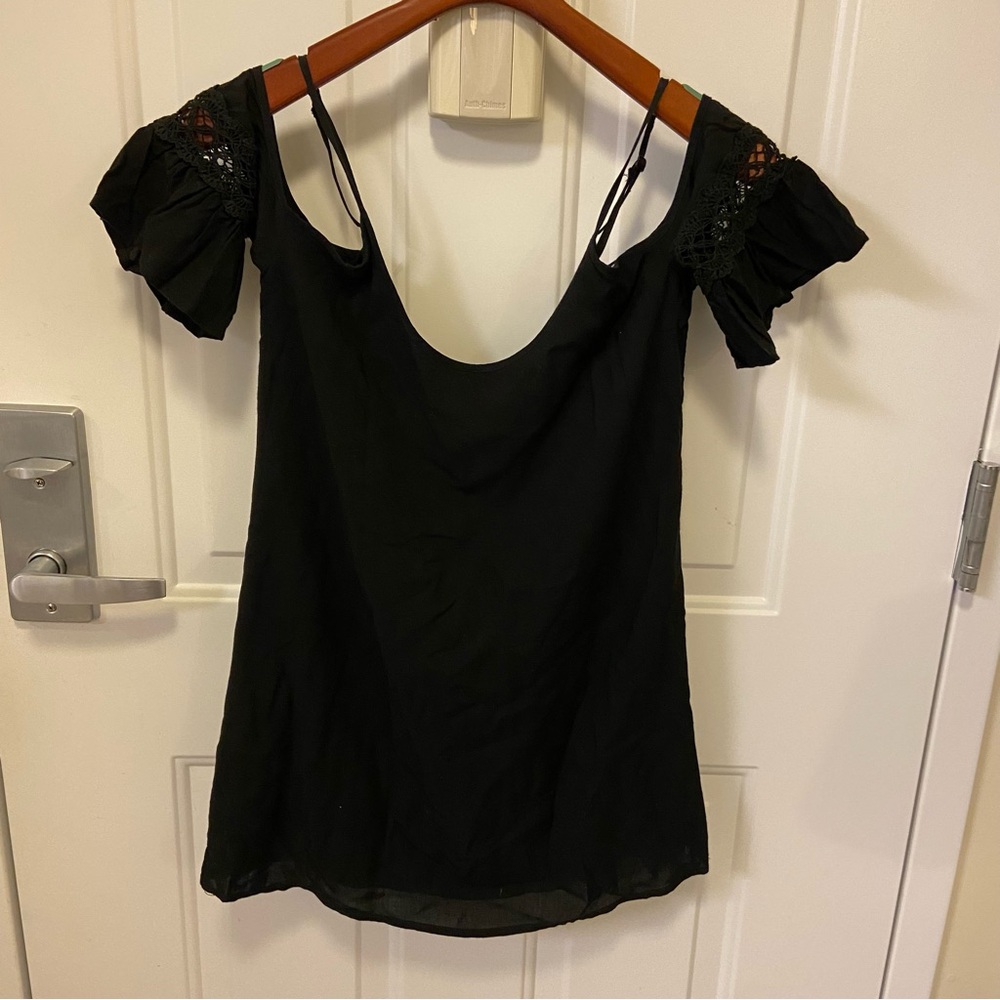 Cold Shoulder Top - Picture 2 of 11